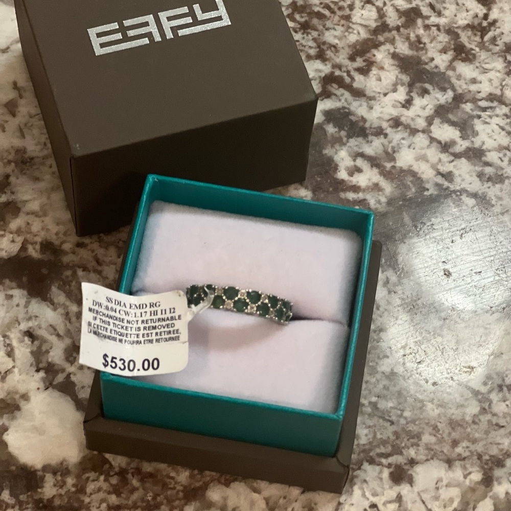 💚SUPER SALE $250💚Effy Silver, 0.04 CT T.W.Diamond & Emerald Semi-Eternity Ring
